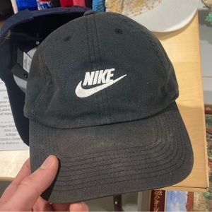 VINTAGE NIKE CAP ADJUSTABLE